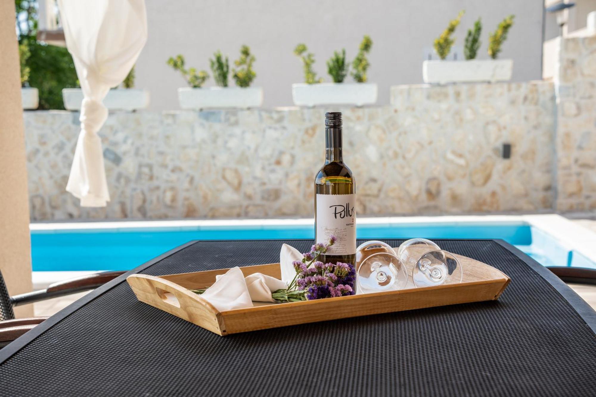 Villa Kamia With Private Heated Pool And Electric Vehicle Adapter Zubovici Luaran gambar